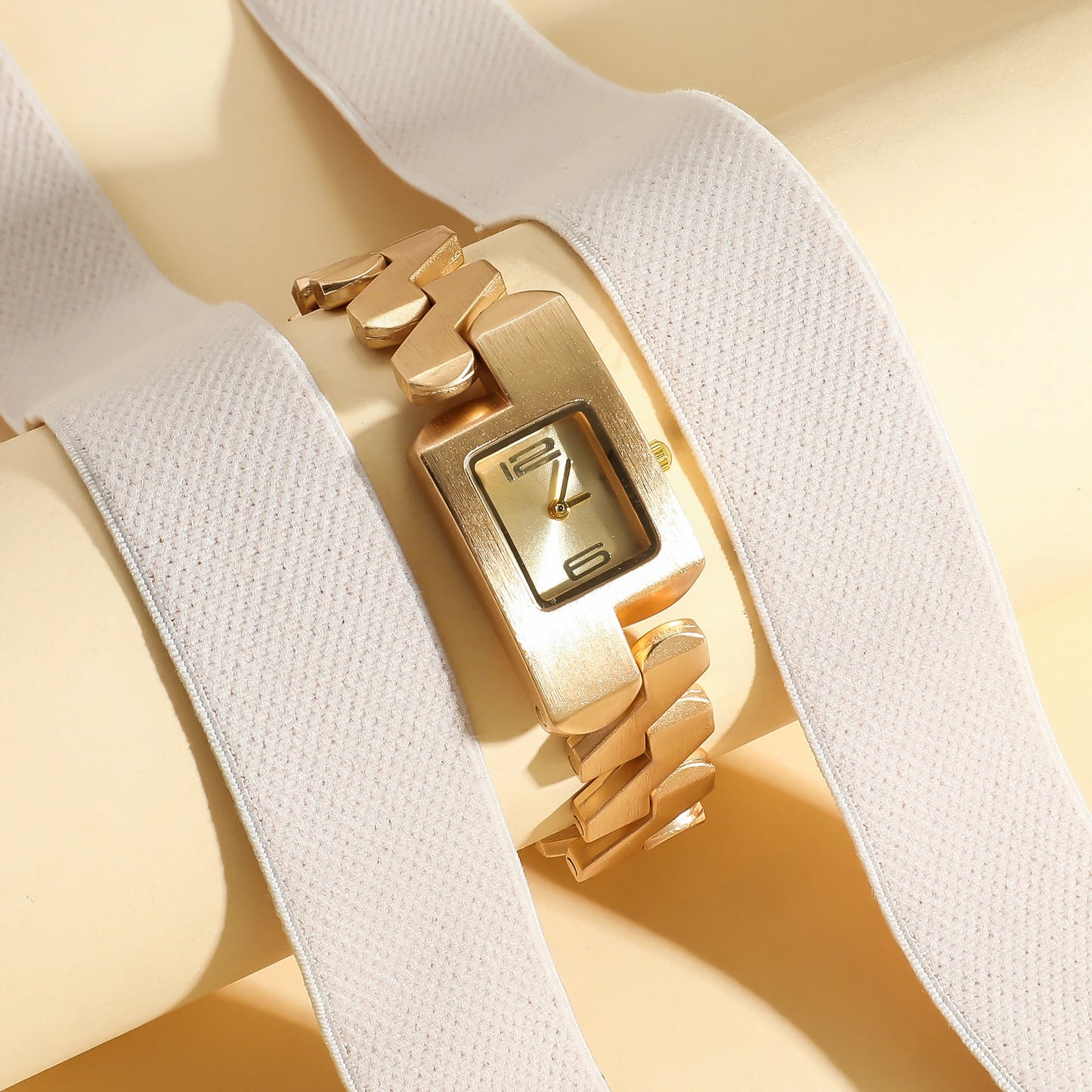 Vintage-Inspired Gold Bracelet Watch