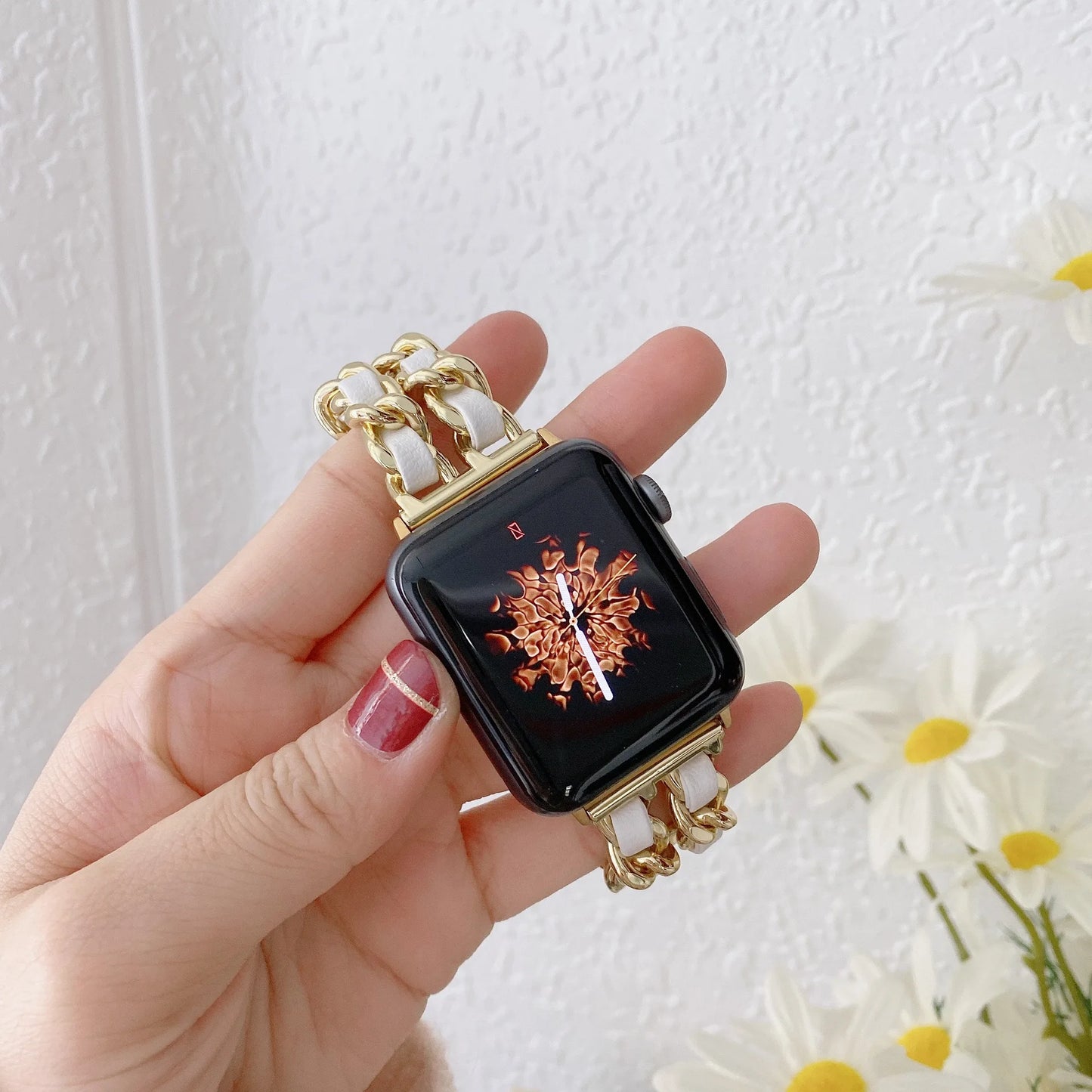 Aurora Link Apple Watch Band