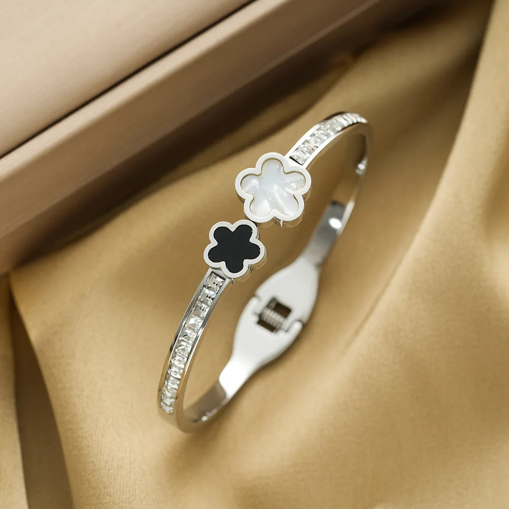 Shell Flower Zircon Bangle