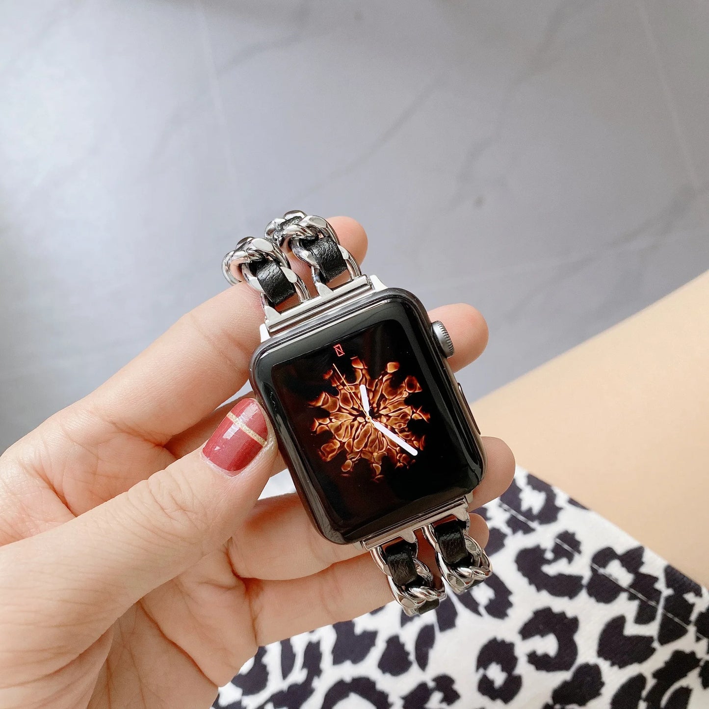 Aurora Link Apple Watch Band