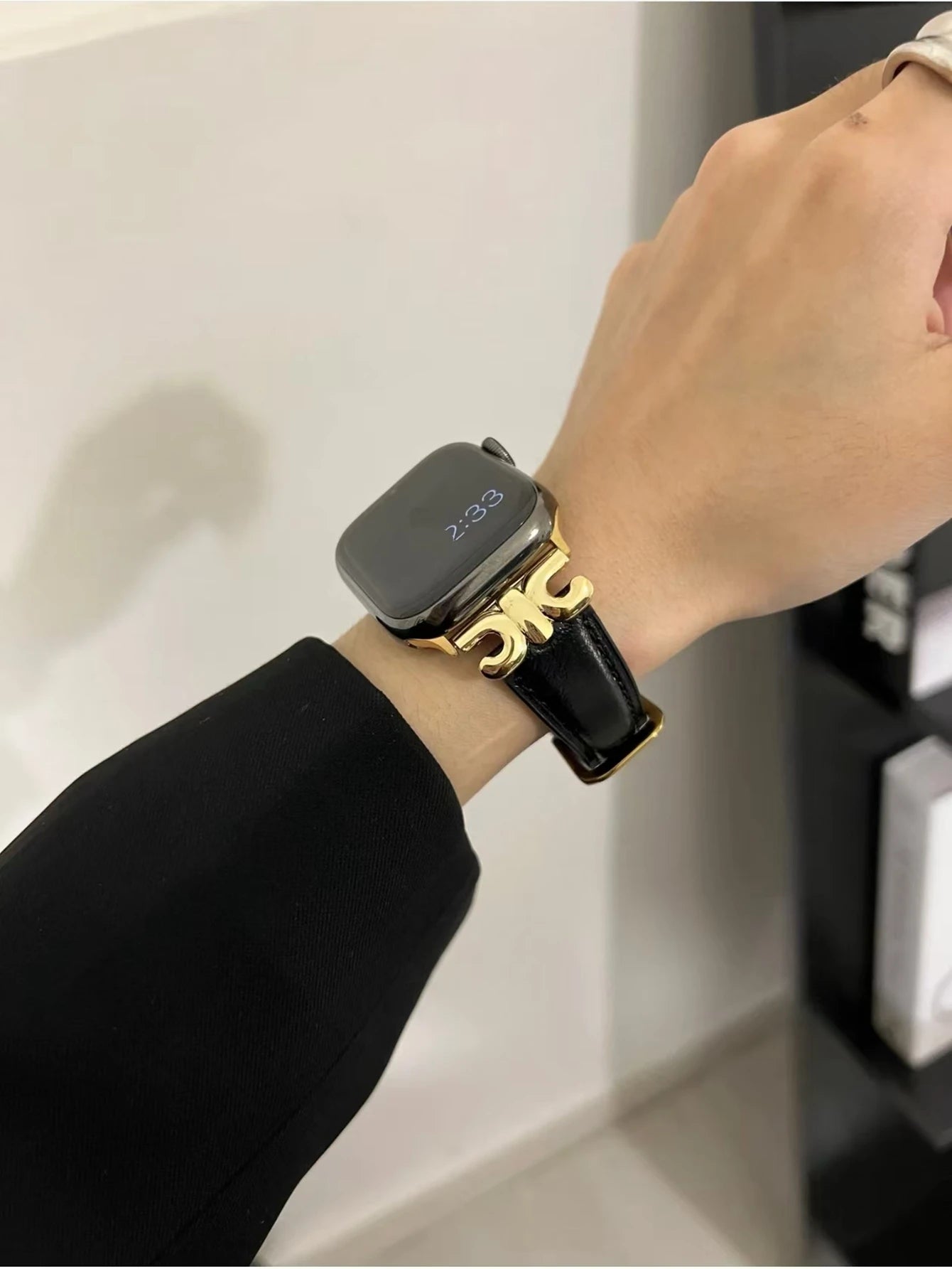 Elegant Leather loop Apple Watch band